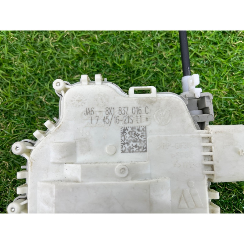 Замок двери (кузов и элементы) AUDI A4 B9 2017 2.0 8X1837016C