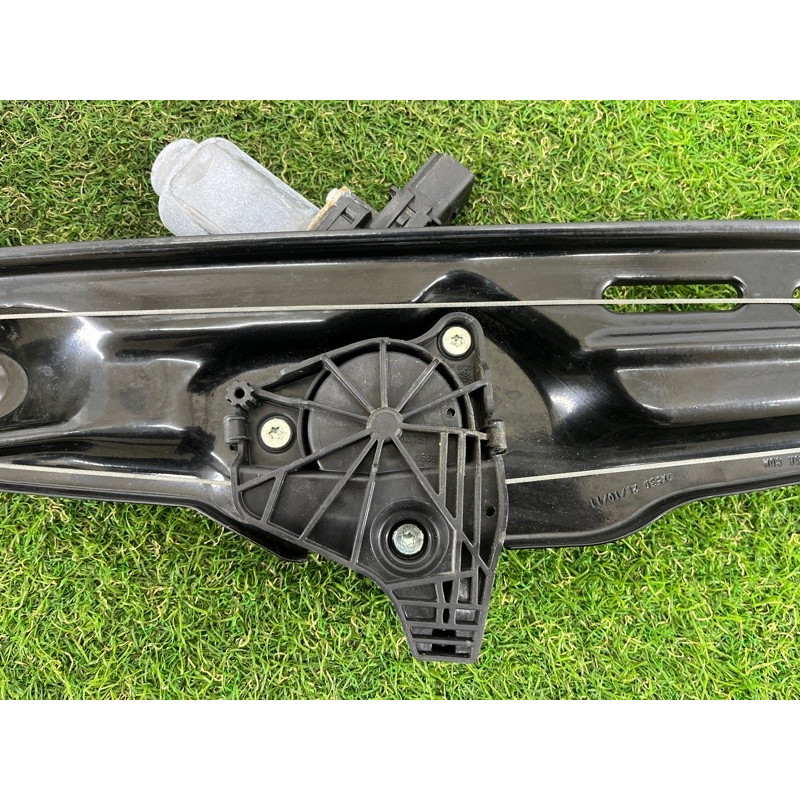 Механізм склопідйомника з мотором (кузов і елементи) BMW X3 F25 2012 3.0 51357382139
