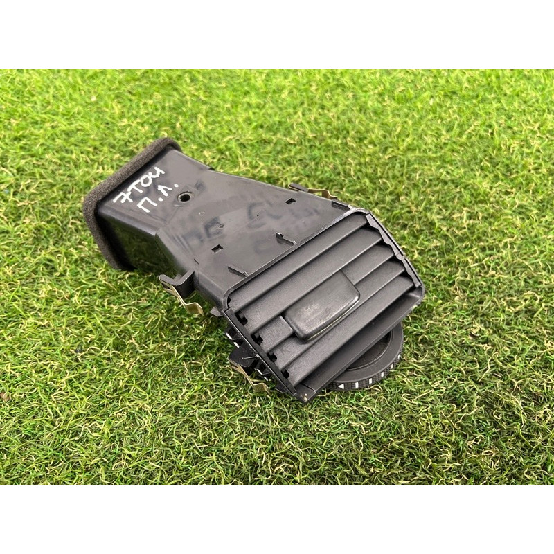 Центральный дефлектор салона (салон) Volkswagen Touareg FL 2015 3.6 7P1819728BUBN