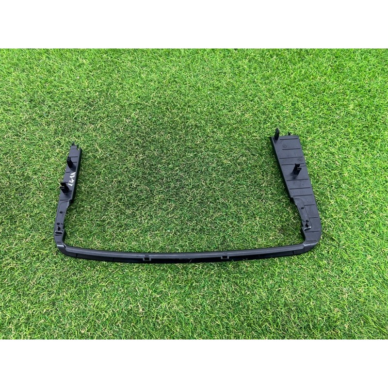 Кронштейн бардачка (салон) BMW 5-series G30 2017 2.0 B46B20 51169357799