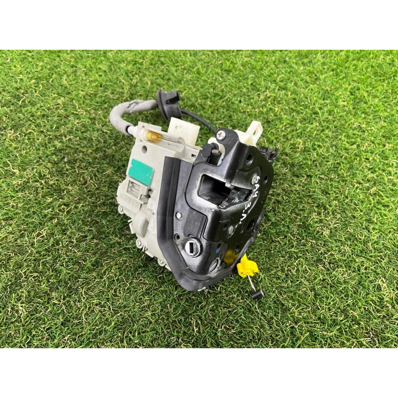 Замок двери (кузов и элементы) AUDI A4 B9 2017 2.0 8X0839015D