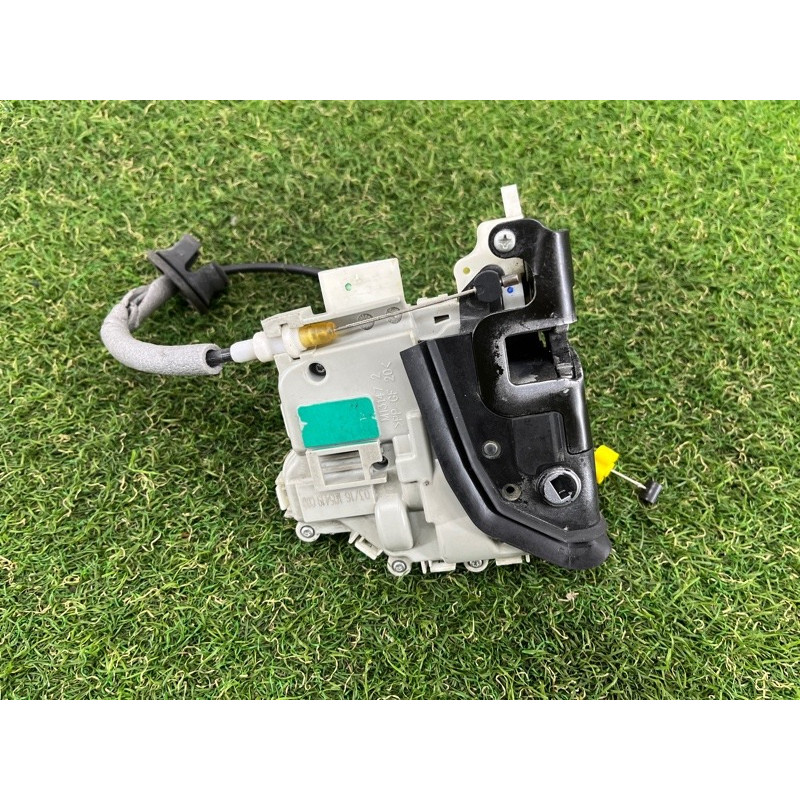 Замок двери (кузов и элементы) AUDI A4 B9 2017 2.0 8X0839015D