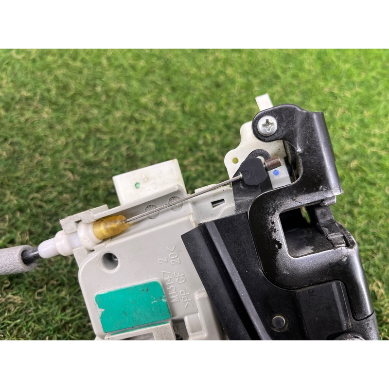 Замок двери (кузов и элементы) AUDI A4 B9 2017 2.0 8X0839015D