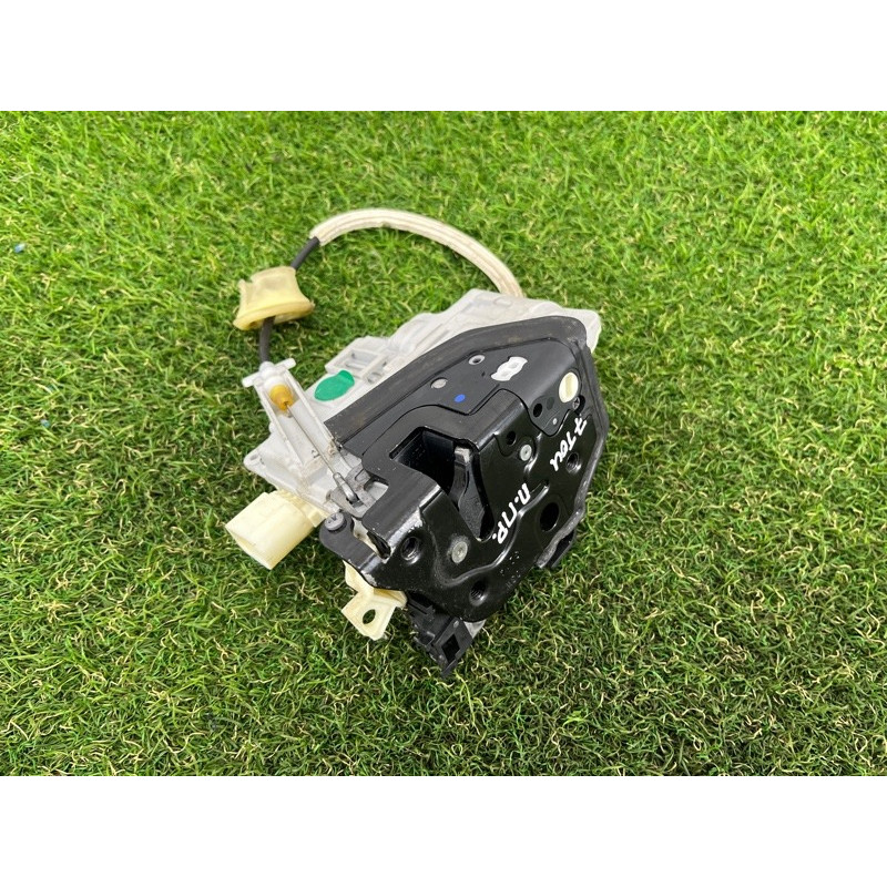 Замок двери (кузов и элементы) Volkswagen Touareg FL 2015 3.6 8J1837016B