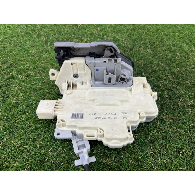 Замок двери (кузов и элементы) Volkswagen Touareg FL 2015 3.6 8J1837016B