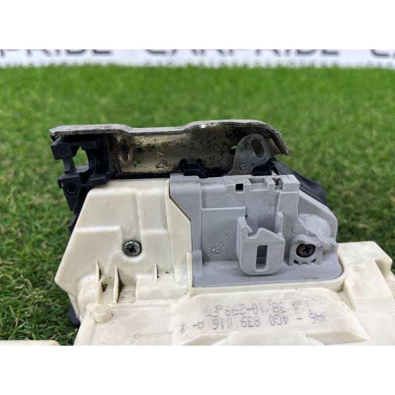 Замок дверей (кузов і елементи) Volkswagen Touareg NF 2011 3.6 4G0839016A