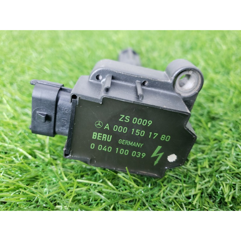 Катушка зажигания (электрика двигателя) Mercedes-Benz C-class W203 1.8 M111.951 A0001501780