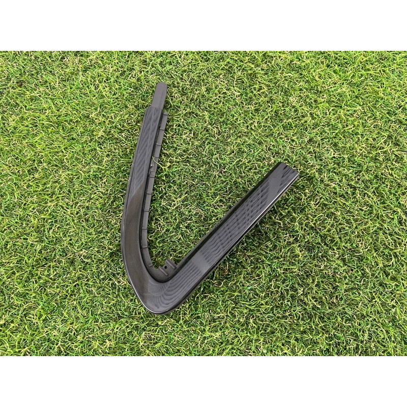 Молдинг двери (уголок) внешний (наружные элементы кузова) Jeep Grand Cherokee WK2 2016 3.6 68257469AB