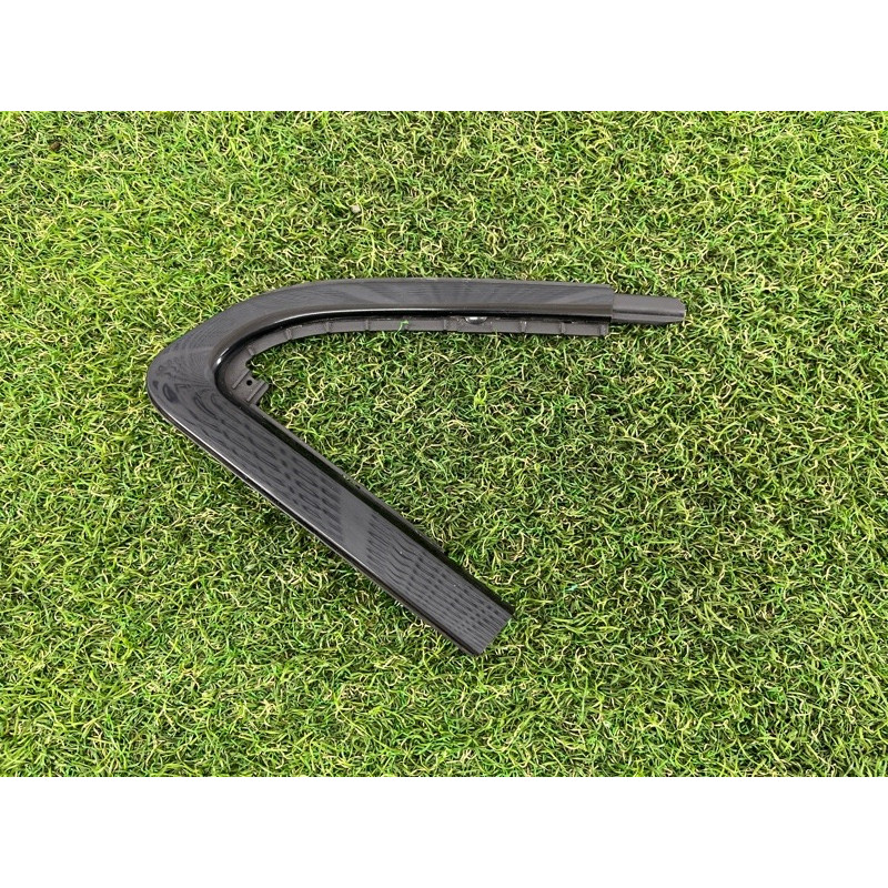 Молдинг двери (уголок) внешний (наружные элементы кузова) Jeep Grand Cherokee WK2 2016 3.6 68257469AB