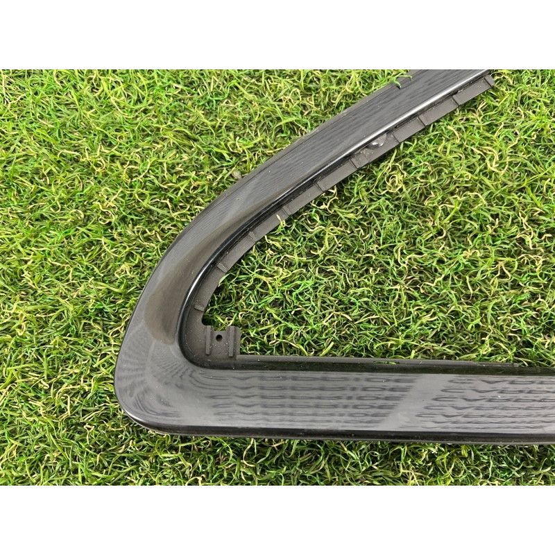 Молдинг двери (уголок) внешний (наружные элементы кузова) Jeep Grand Cherokee WK2 2016 3.6 68257469AB