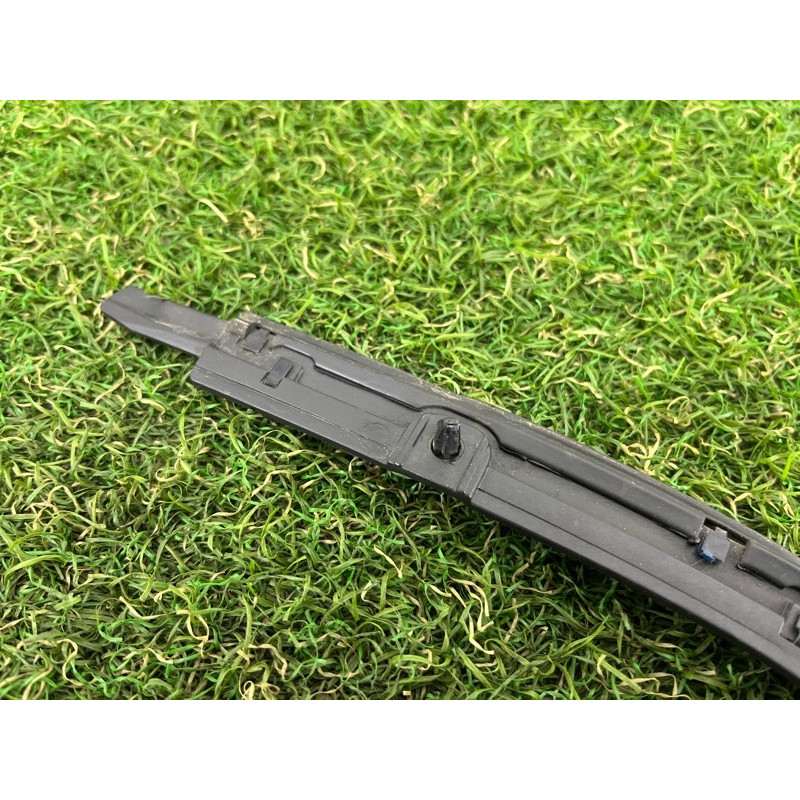 Молдинг двери (уголок) внешний (наружные элементы кузова) Jeep Grand Cherokee WK2 2016 3.6 68257469AB