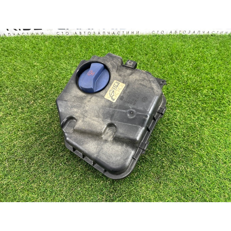 Бачок расширительный (система охлаждения) AUDI Q7 4L 2007 3.6 7L0121407E