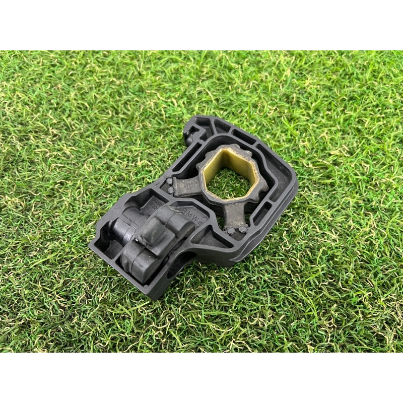 Кріплення радіатора (кузов і елементи) BMW 5-series F10 2011 3.0 17117575247