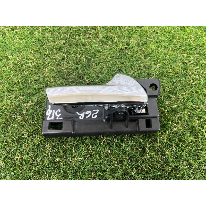 Ручка двери внутренняя (салон) Jeep Grand Cherokee WK2 2016 3.6 68079302AB