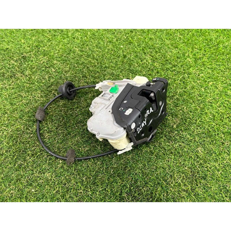 Замок дверей (кузов і елементи) PORSCHE CAYENNE 958 2012 4.8 8J1837015B