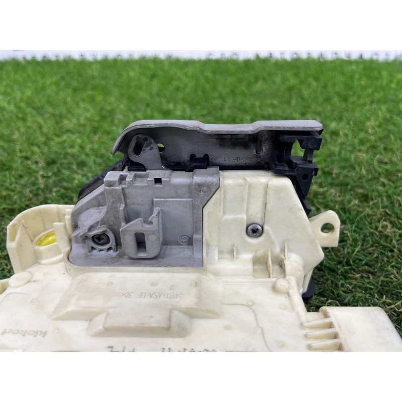 Замок дверей (кузов і елементи) PORSCHE CAYENNE 958 2012 4.8 8J1837015B