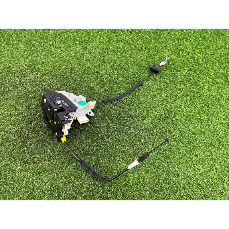 Замок двери (кузов и элементы) AUDI A4 B8 2012 2.0 TFSI 8K0839015D