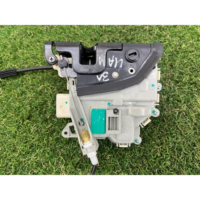 Замок двери (кузов и элементы) AUDI A4 B8 2012 2.0 TFSI 8K0839015D