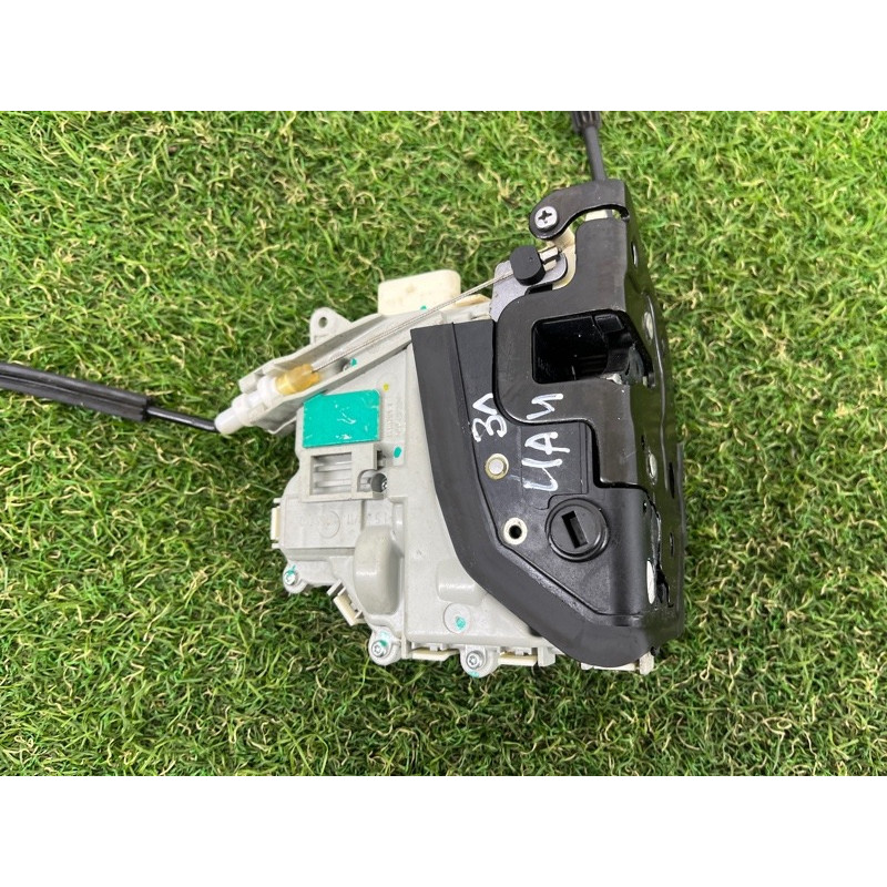Замок двери (кузов и элементы) AUDI A4 B8 2012 2.0 TFSI 8K0839015D