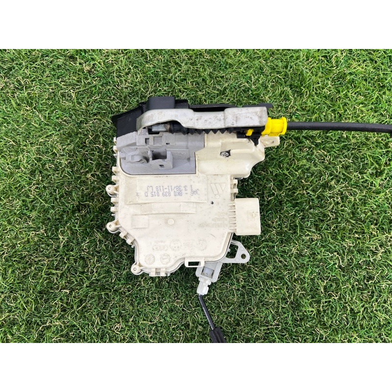 Замок двери (кузов и элементы) AUDI A4 B8 2012 2.0 TFSI 8K0839015D