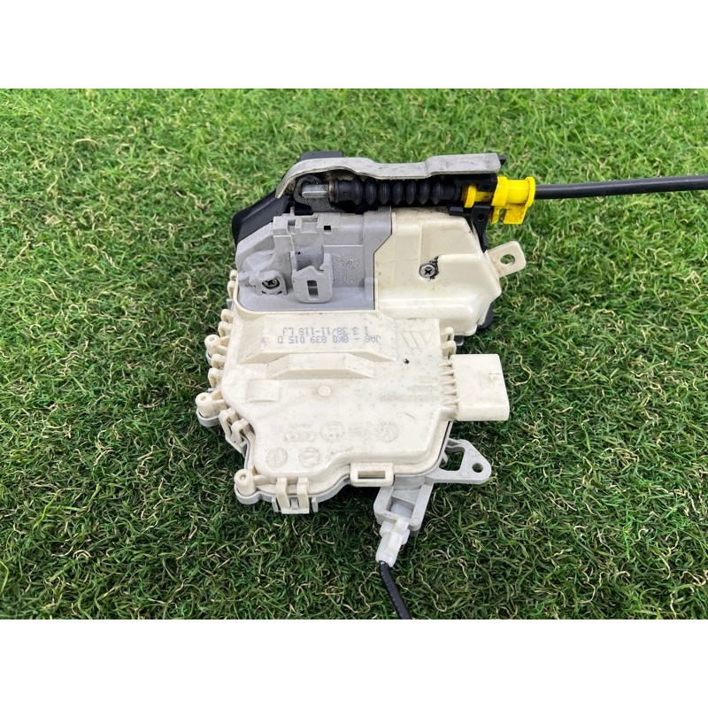 Замок двери (кузов и элементы) AUDI A4 B8 2012 2.0 TFSI 8K0839015D