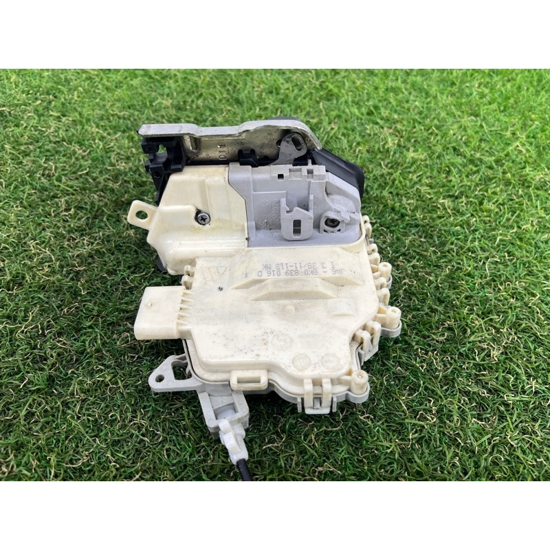 Замок двери (кузов и элементы) AUDI A4 B8 2012 2.0 TFSI 8K0839016D