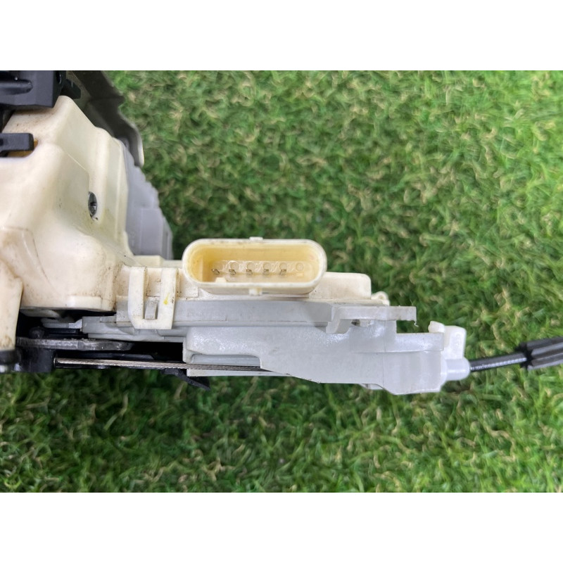 Замок двери (кузов и элементы) AUDI A4 B8 2012 2.0 TFSI 8K0839016D