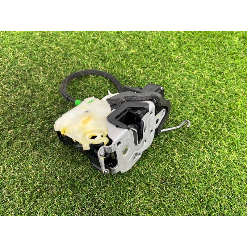 Замок двери (кузов и элементы) CHEVROLET Cruze J300 2011 1.4 13579552