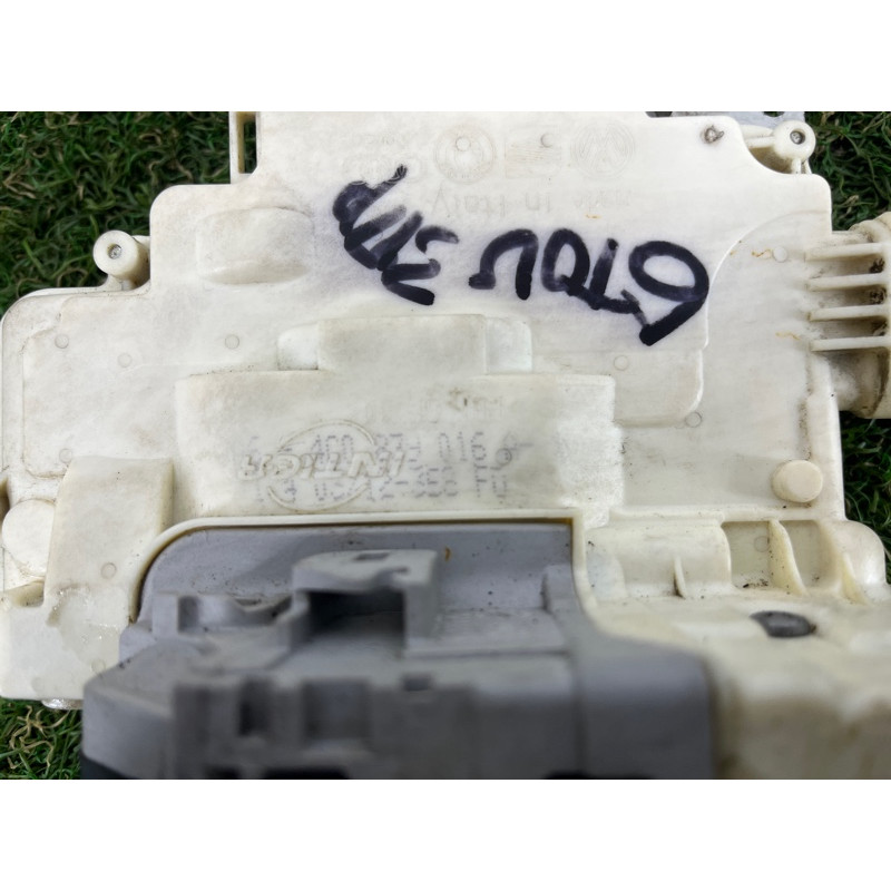 Замок двери (кузов и элементы) Volkswagen Touareg NF 2012 3.6 4G0839016A