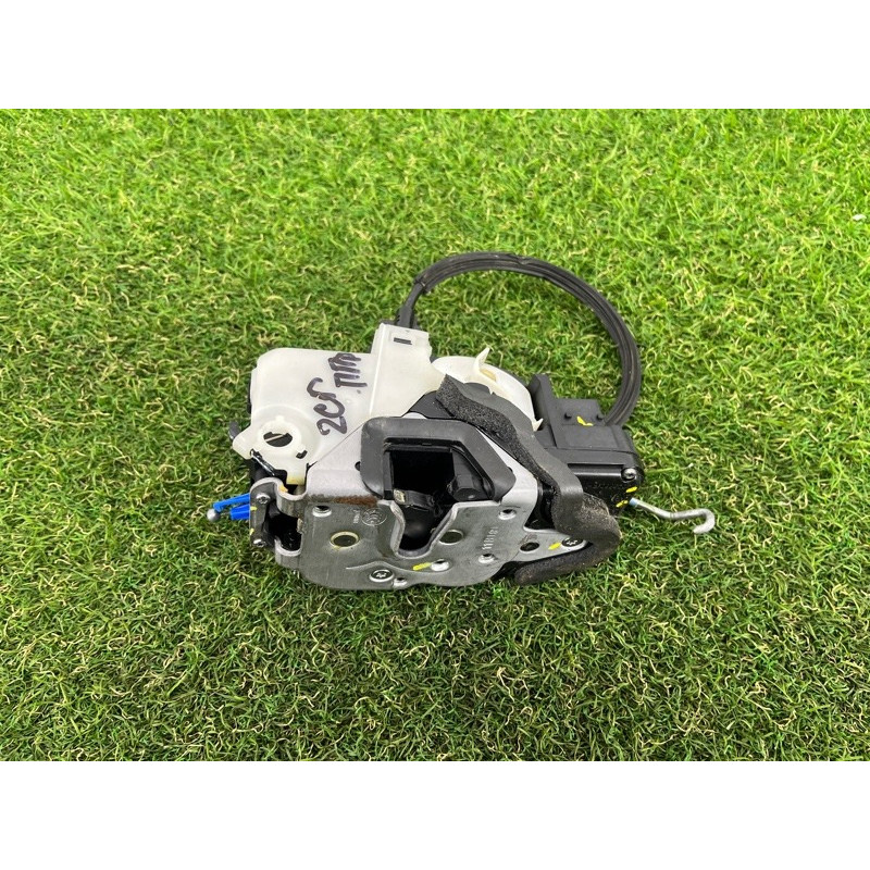 Замок двери (кузов и элементы) CHEVROLET Cruze J300 2011 1.4 13579523