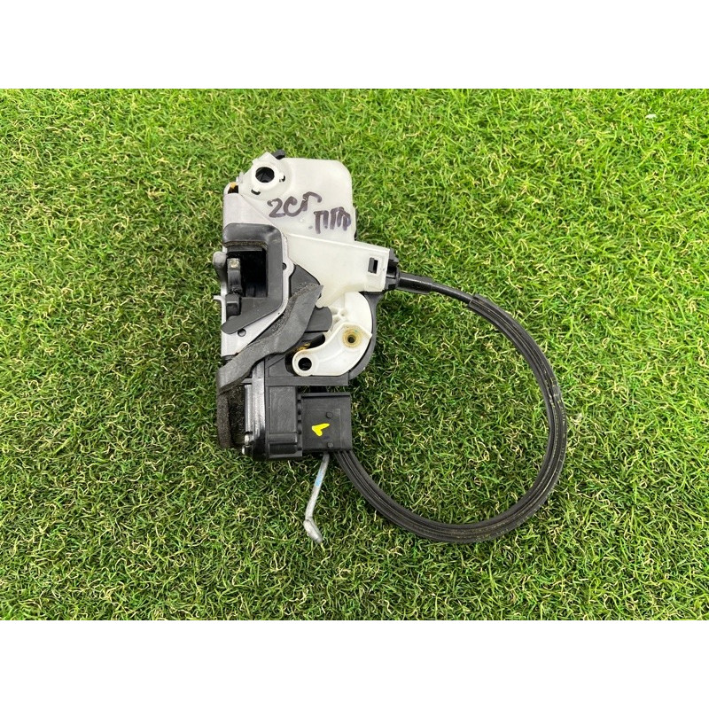 Замок двери (кузов и элементы) CHEVROLET Cruze J300 2011 1.4 13579523