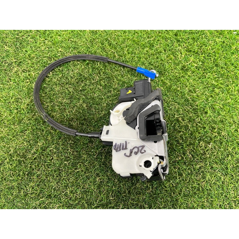 Замок двери (кузов и элементы) CHEVROLET Cruze J300 2011 1.4 13579523