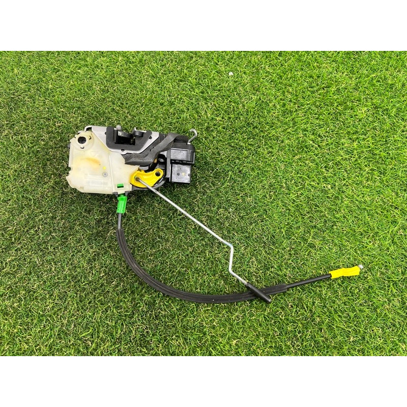 Замок двери (кузов и элементы) CHEVROLET Cruze J300 2011 1.4 13579551