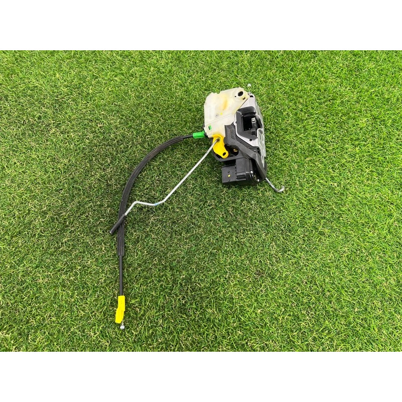 Замок двери (кузов и элементы) CHEVROLET Cruze J300 2011 1.4 13579551