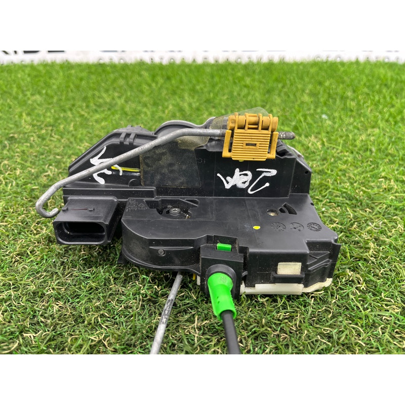 Замок двери (кузов и элементы) CHEVROLET Cruze J300 2011 1.4 13579551