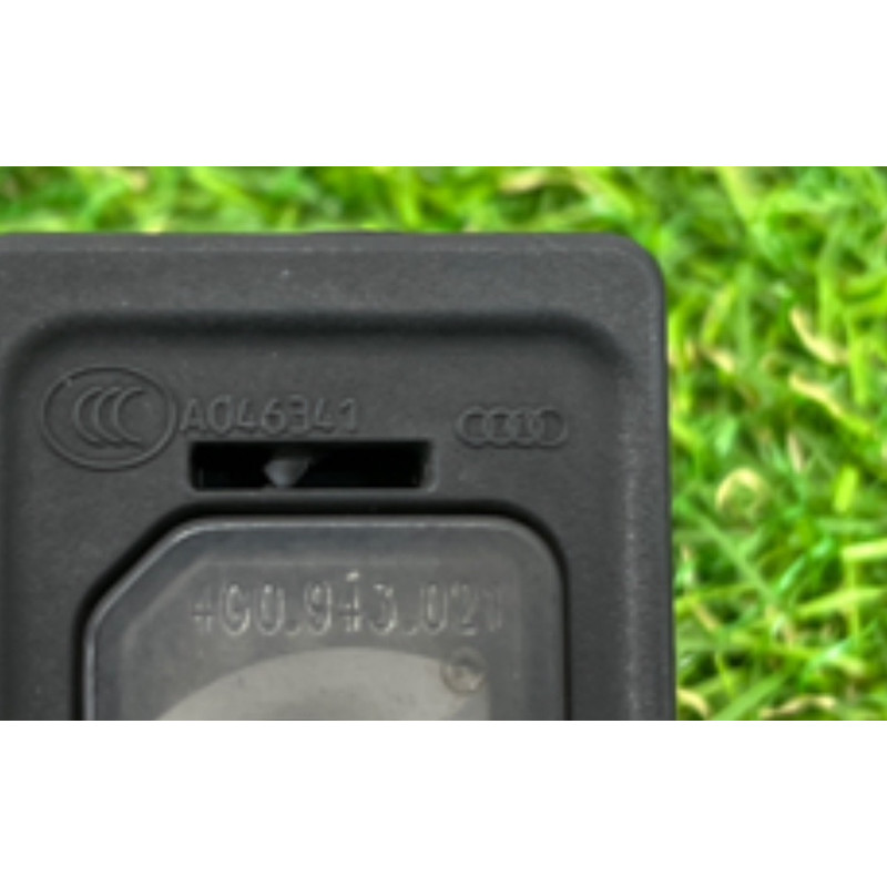 Плафон підсвічування номера (оптика) AUDI A7 4G 2013 3.0 CGXB 4G0943021