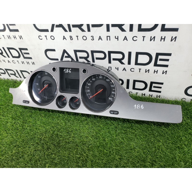 Панель приборов (салон) Volkswagen Passat B6 2008 2.0 BKP 3C0920960N