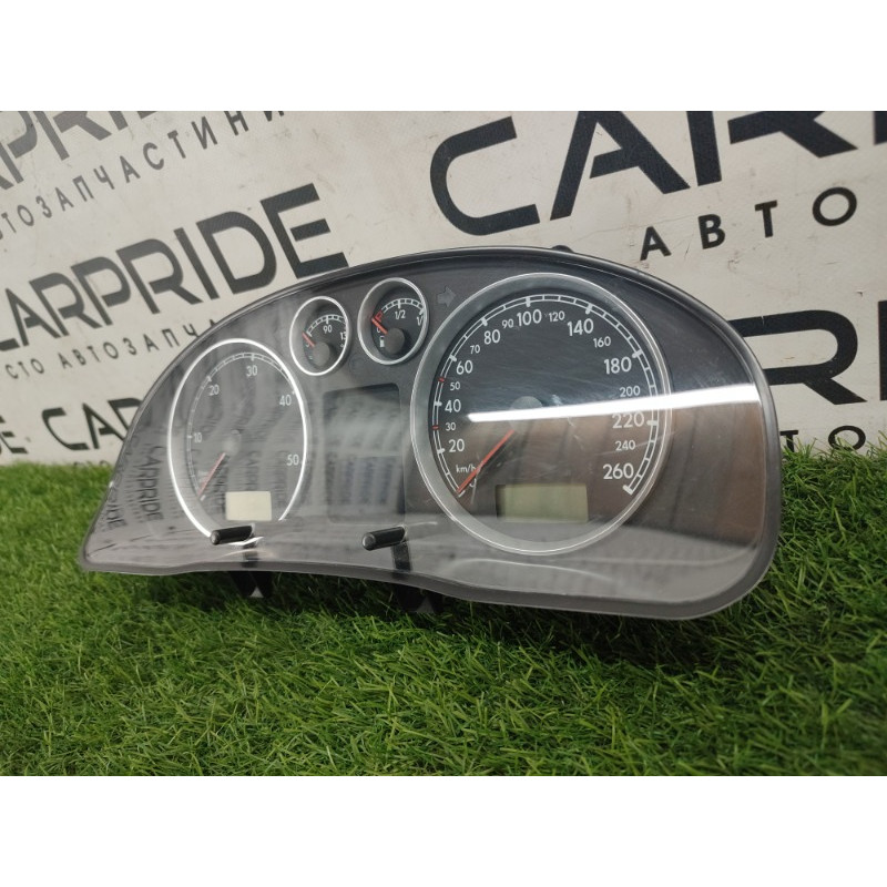 Панель приладів (салон) Volkswagen Passat B5 2003 2.5 AKN 3B0920827A