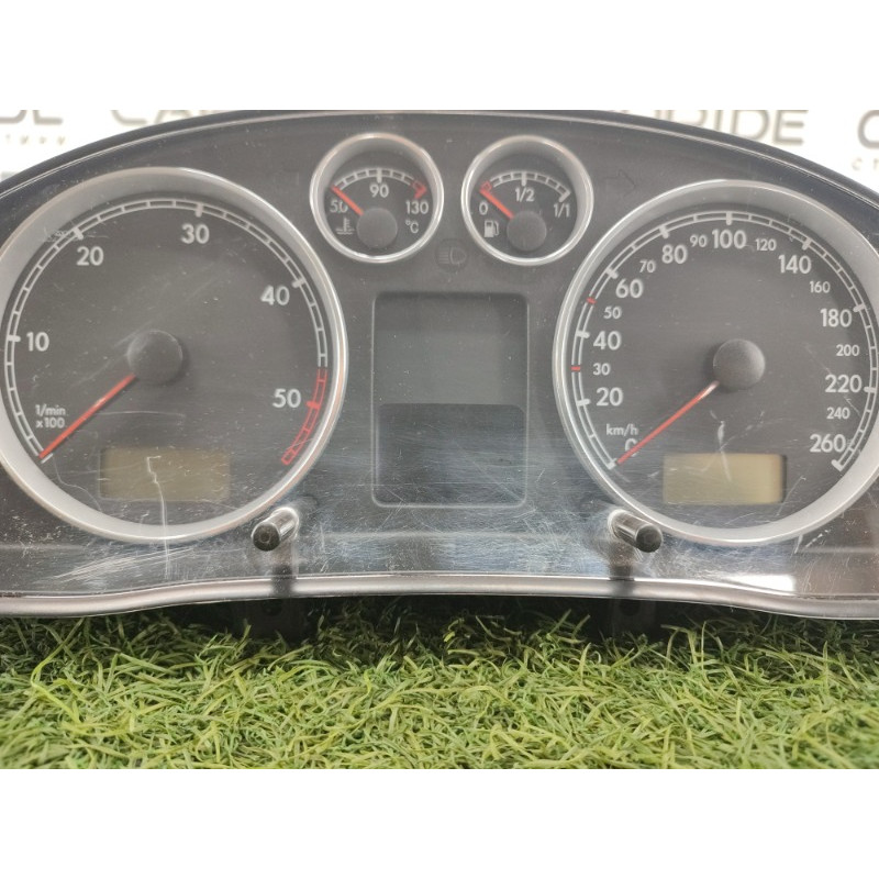 Панель приладів (салон) Volkswagen Passat B5 2003 2.5 AKN 3B0920827A