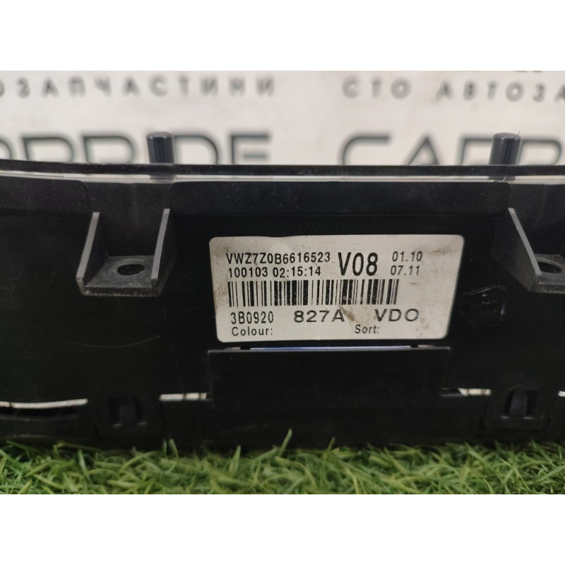 Панель приладів (салон) Volkswagen Passat B5 2003 2.5 AKN 3B0920827A
