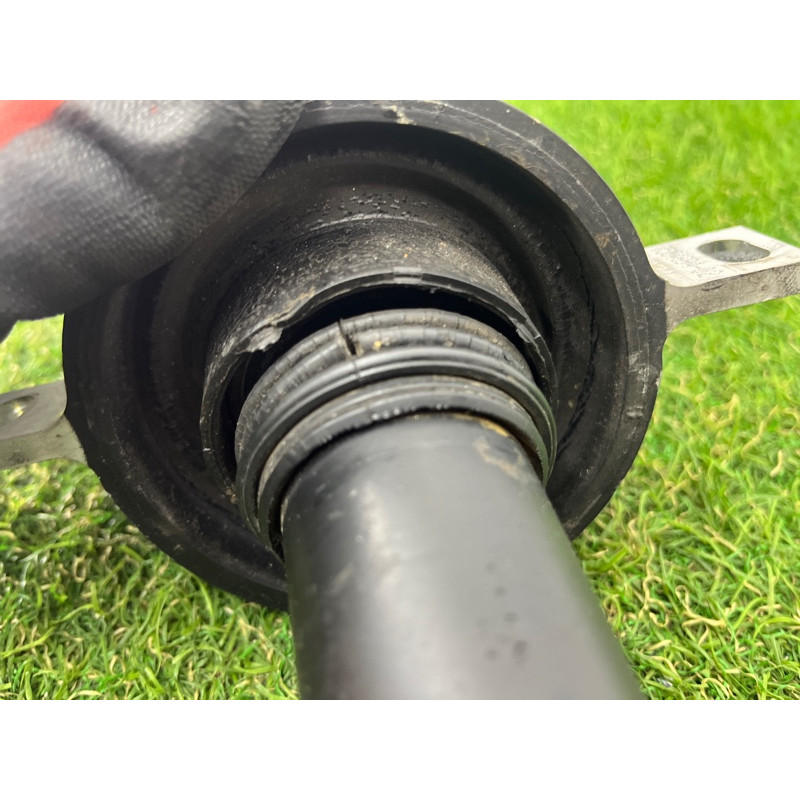 Карданный вал (трансмиссия) BMW 5-series F10 2011 3.0 26107563126