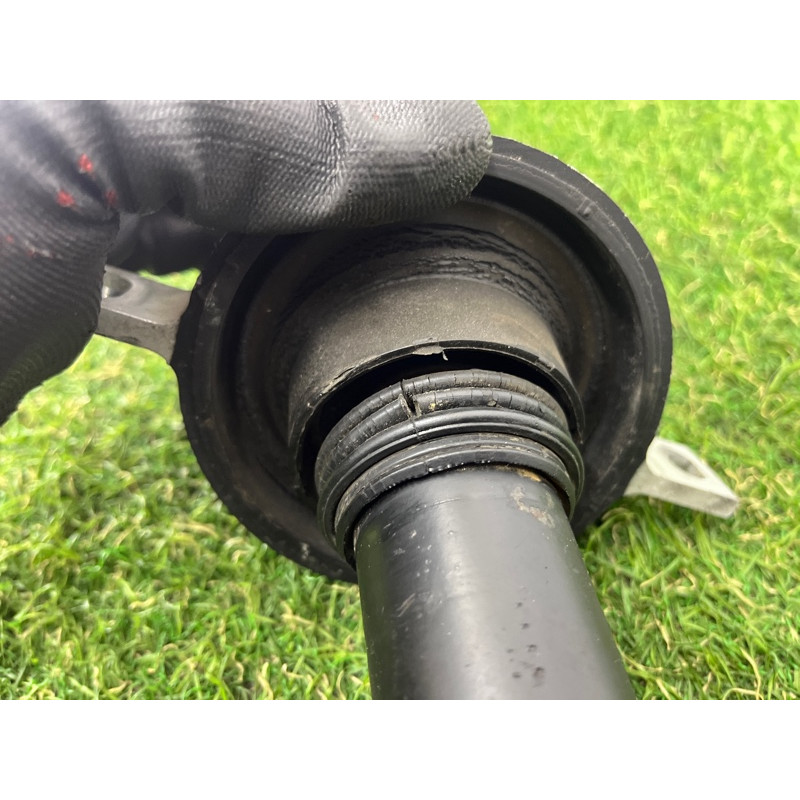 Карданный вал (трансмиссия) BMW 5-series F10 2011 3.0 26107563126