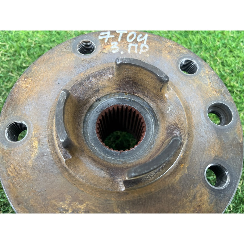 Ступица (подвеска) Volkswagen Touareg FL 2015 3.6 7P0498287