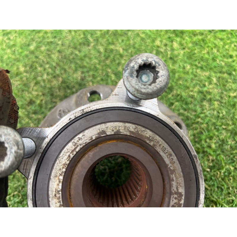 Ступица (подвеска) Volkswagen Touareg FL 2015 3.6 7P0498287