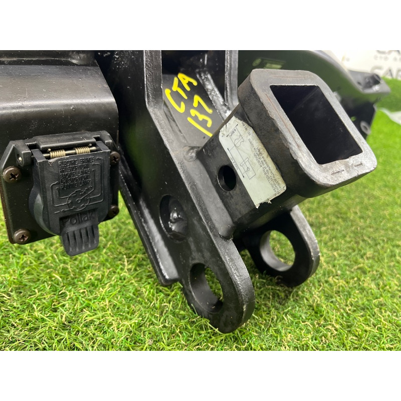 Фаркоп (кузов и элементы) Volkswagen Touareg FL 2015 3.6 7P6803881E