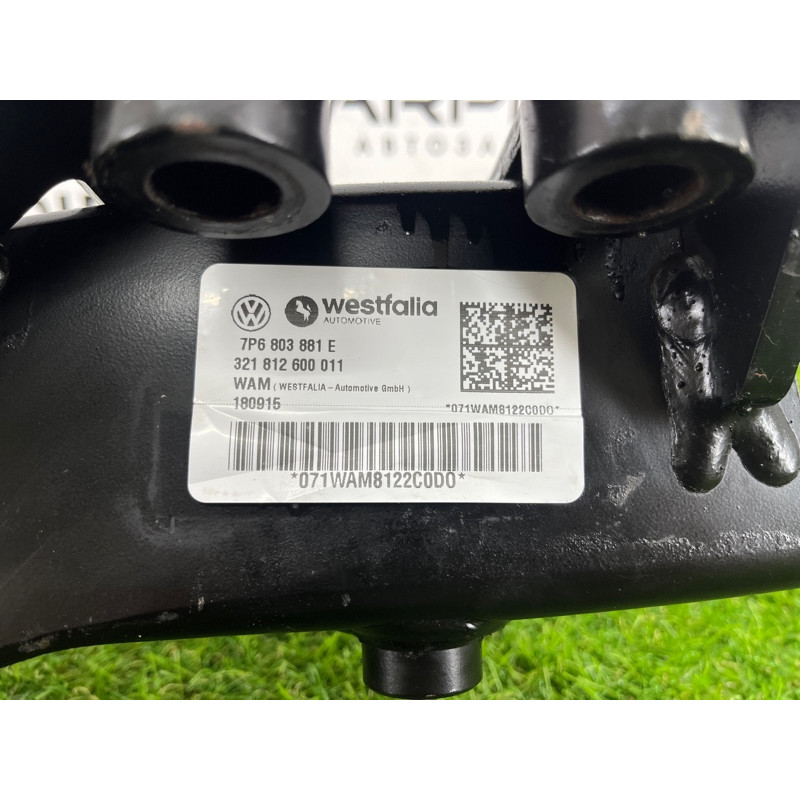 Фаркоп (кузов и элементы) Volkswagen Touareg FL 2015 3.6 7P6803881E