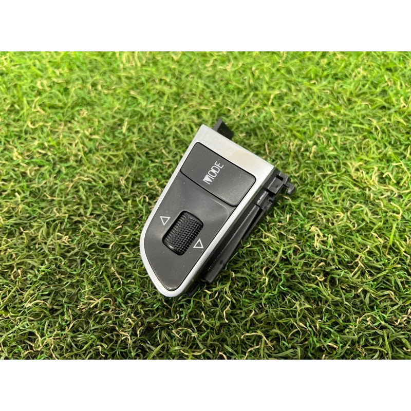 Кнопки руля (электрика / кнопки) AUDI A4 B8 2012 2.0 TFSI 4E0951527ADWEP