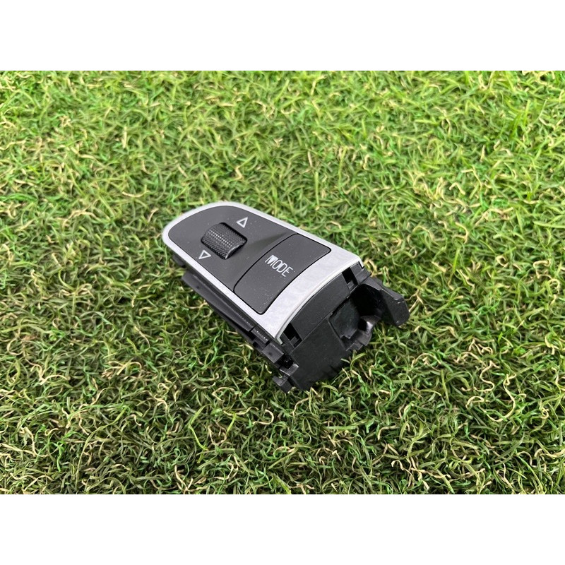 Кнопки руля (электрика / кнопки) AUDI A4 B8 2012 2.0 TFSI 4E0951527ADWEP