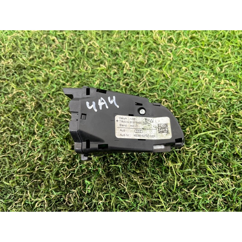 Кнопки руля (электрика / кнопки) AUDI A4 B8 2012 2.0 TFSI 4E0951527ADWEP