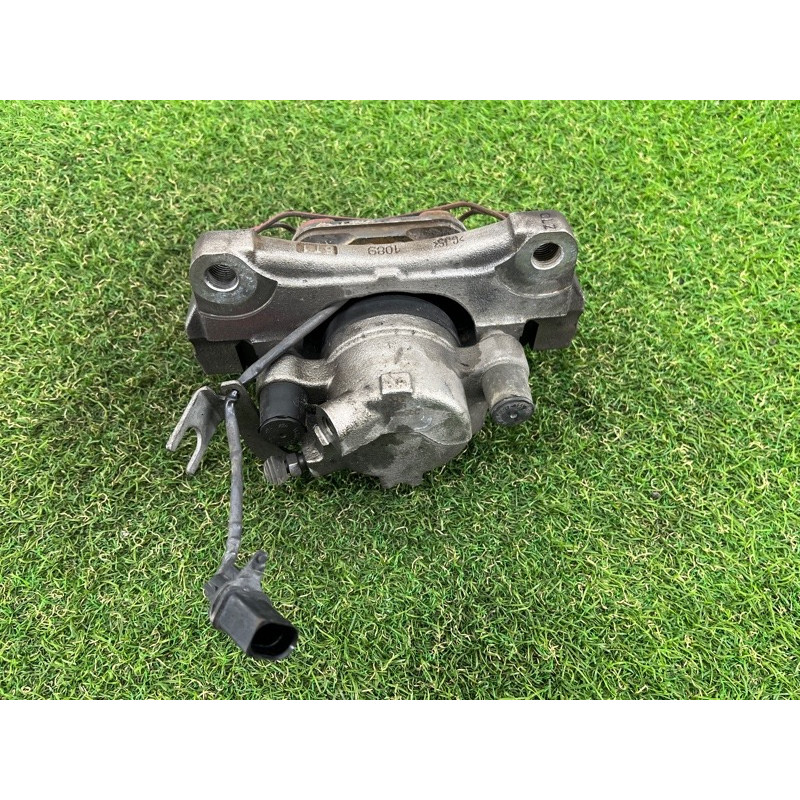 Суппорт тормозной (тормозная система) AUDI A4 B9 2017 2.0 8W0615123